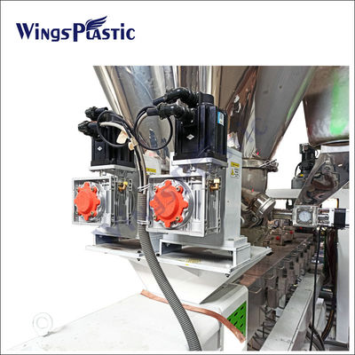 Rasio L/D Sekrup 33:1 Mesin Ekstruder Lembaran Plastik Butiran PET EVA ABS dengan Cetakan T-die
